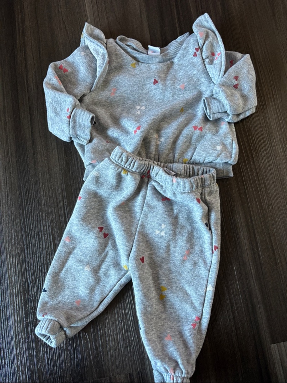 Old Navy grey heart sweat suit